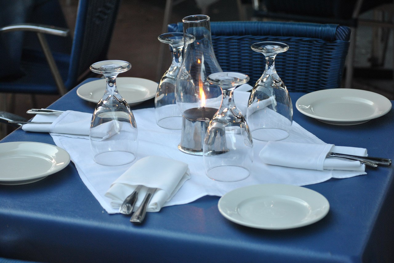 table-setting.jpg