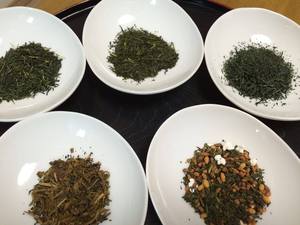 5種類の茶葉.jpg