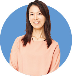 カーライフ・ジャーナリスト　まるも亜希⼦さん